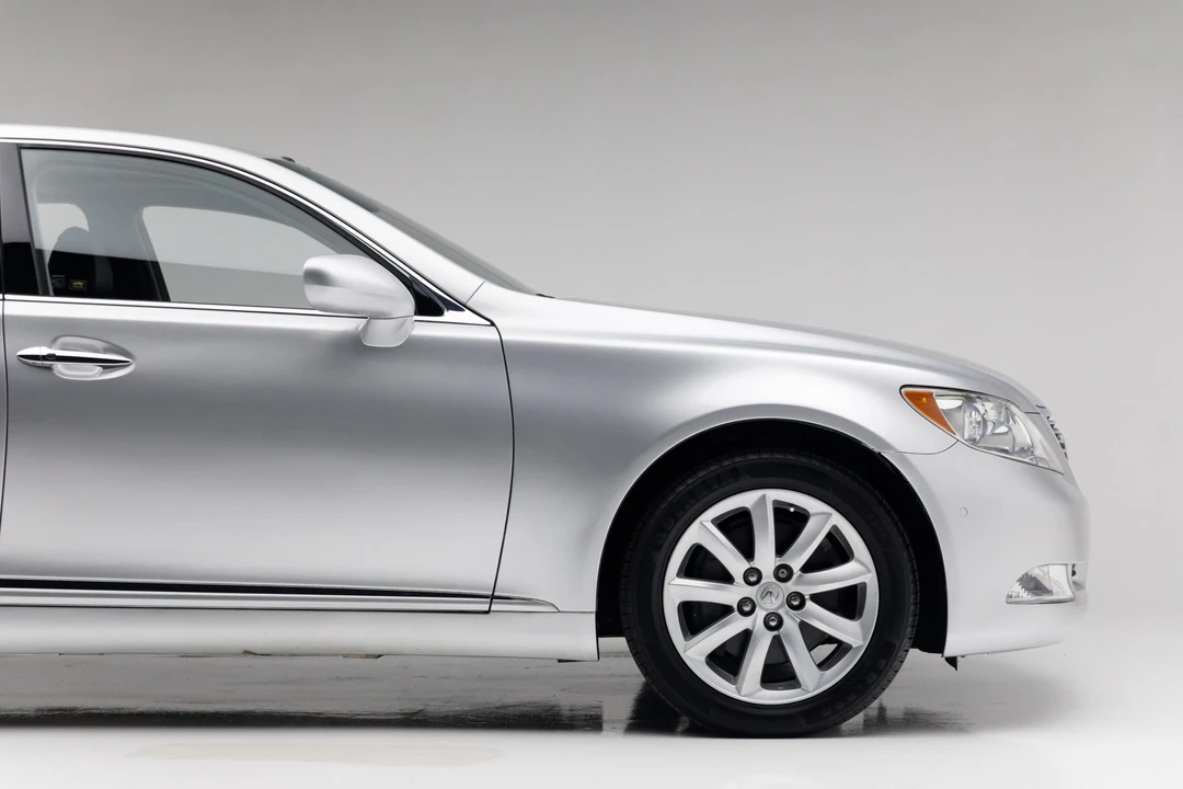 2008 Lexus LS 4th Gen - Image 15 of 31
