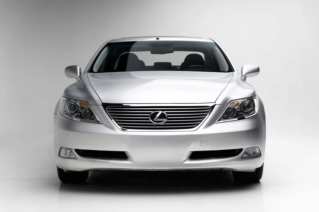 2008 Lexus LS 4th Gen - Image 5 of 31