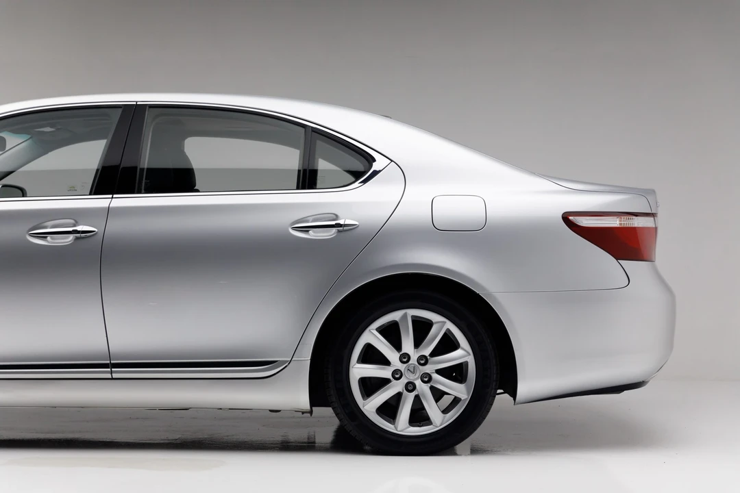 2008 Lexus LS 4th Gen - Image 13 of 31