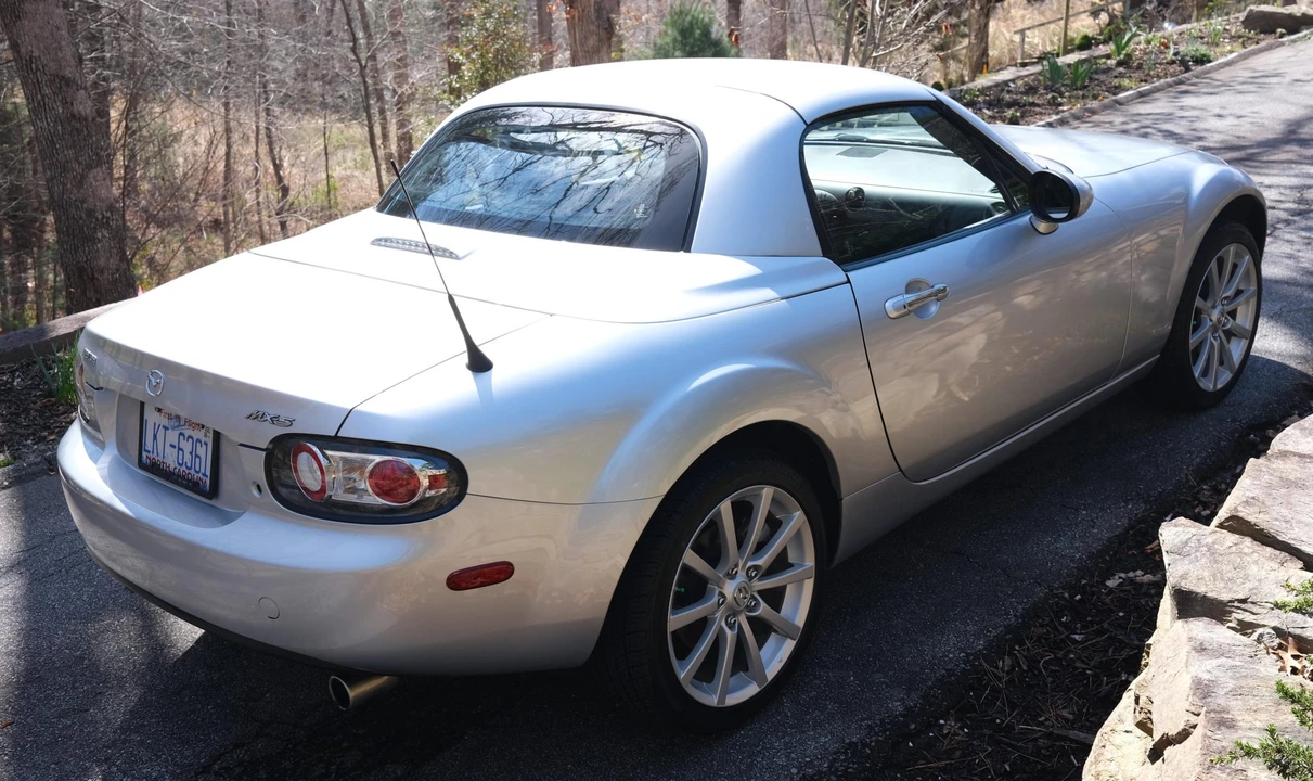 2008 Mazda NC MX-5 Miata - Image 29 of 31