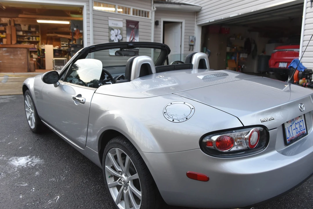 2008 Mazda NC MX-5 Miata - Image 18 of 31