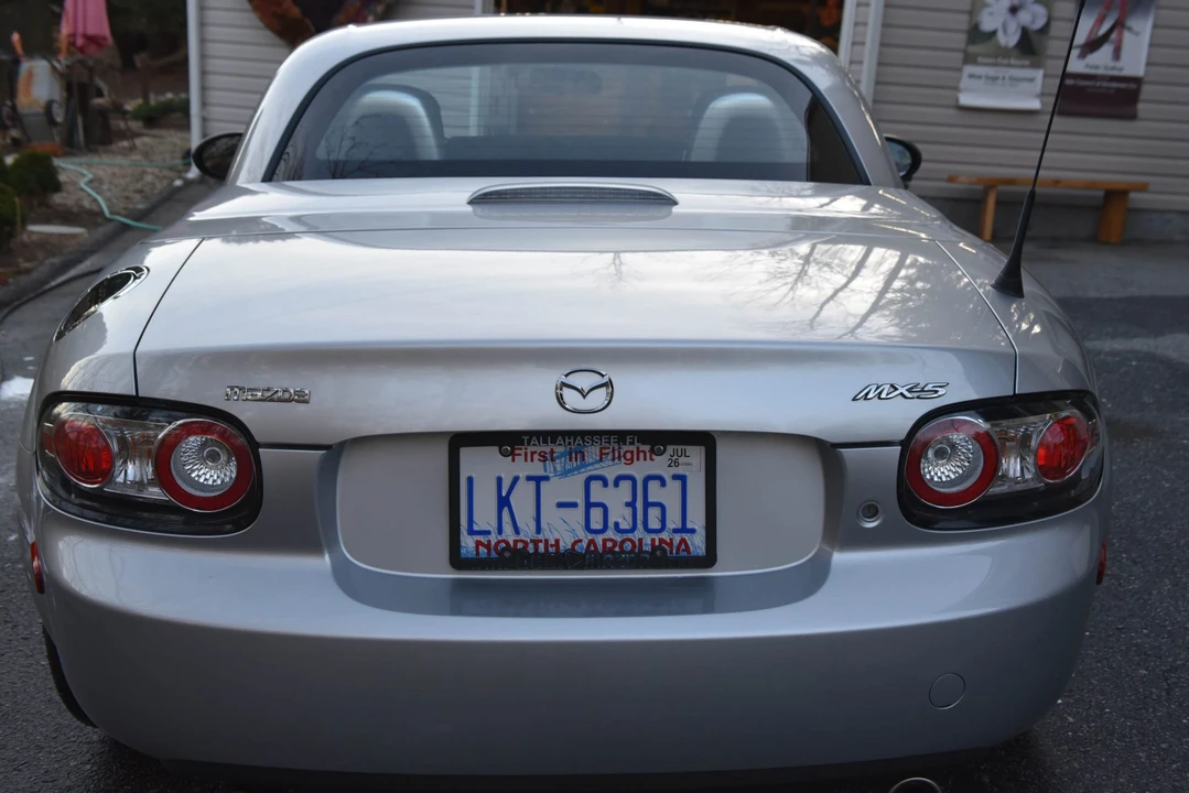 2008 Mazda NC MX-5 Miata - Image 28 of 31