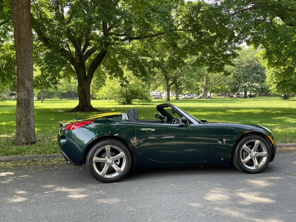 2008 Pontiac Solstice GXP - Image 9 of 31