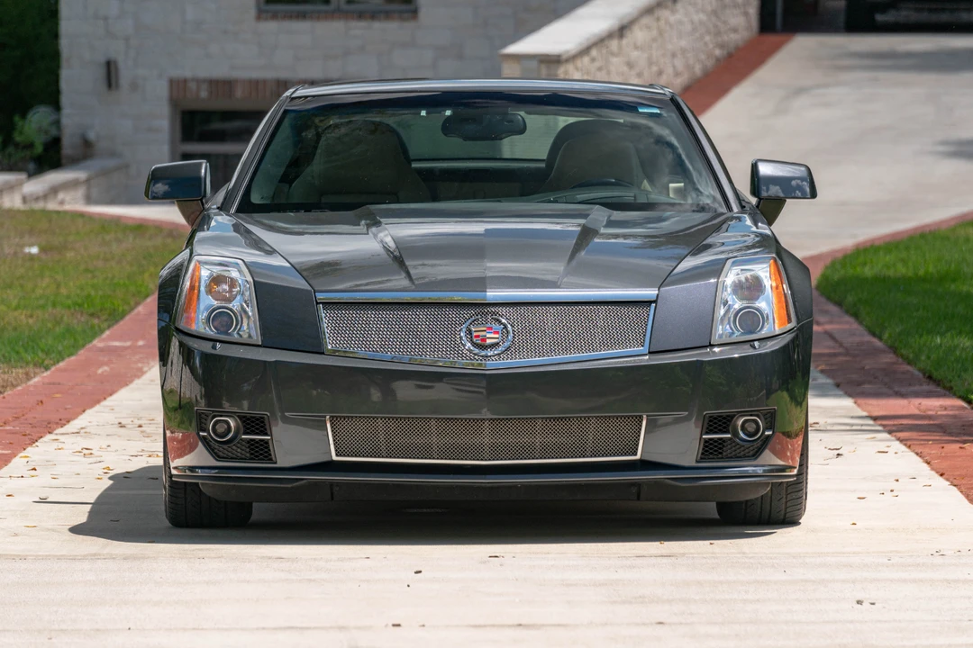 2009 Cadillac XLR-V - Image 31 of 31