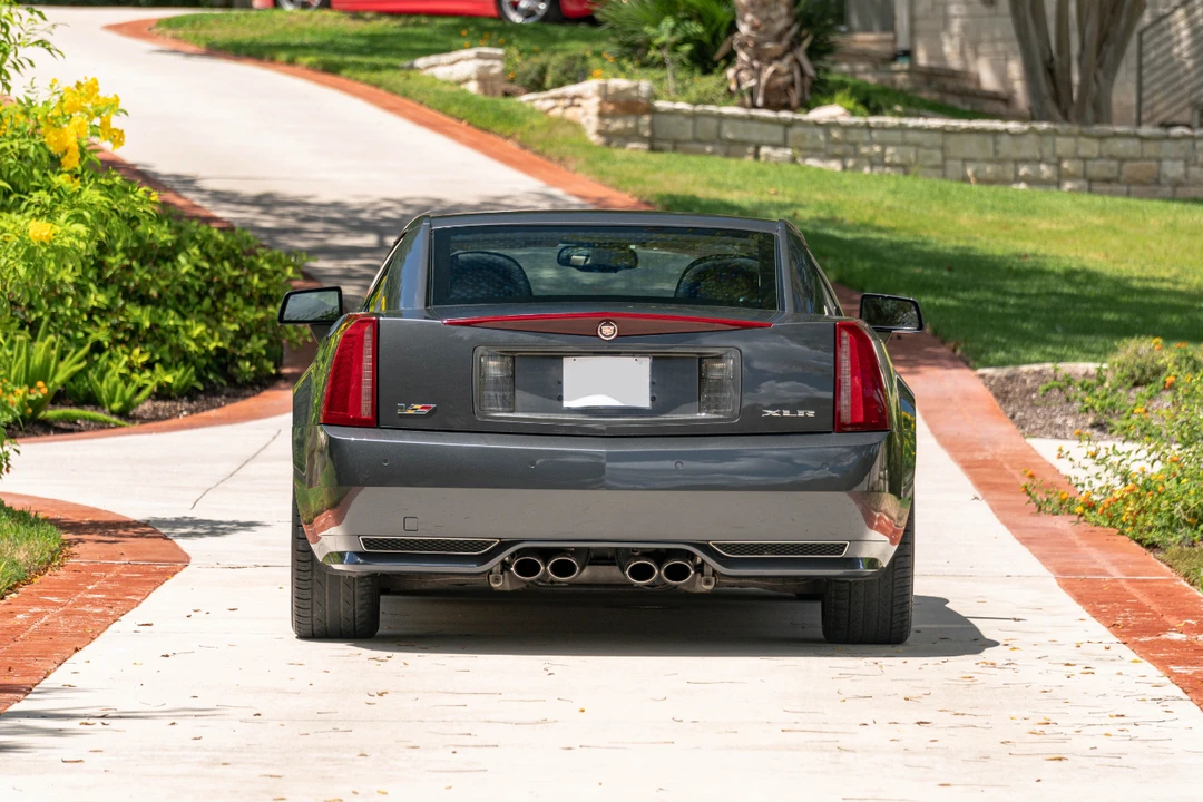 2009 Cadillac XLR-V - Image 11 of 31
