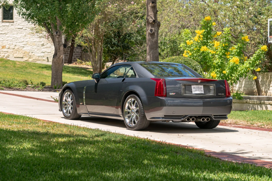 2009 Cadillac XLR-V - Image 9 of 31