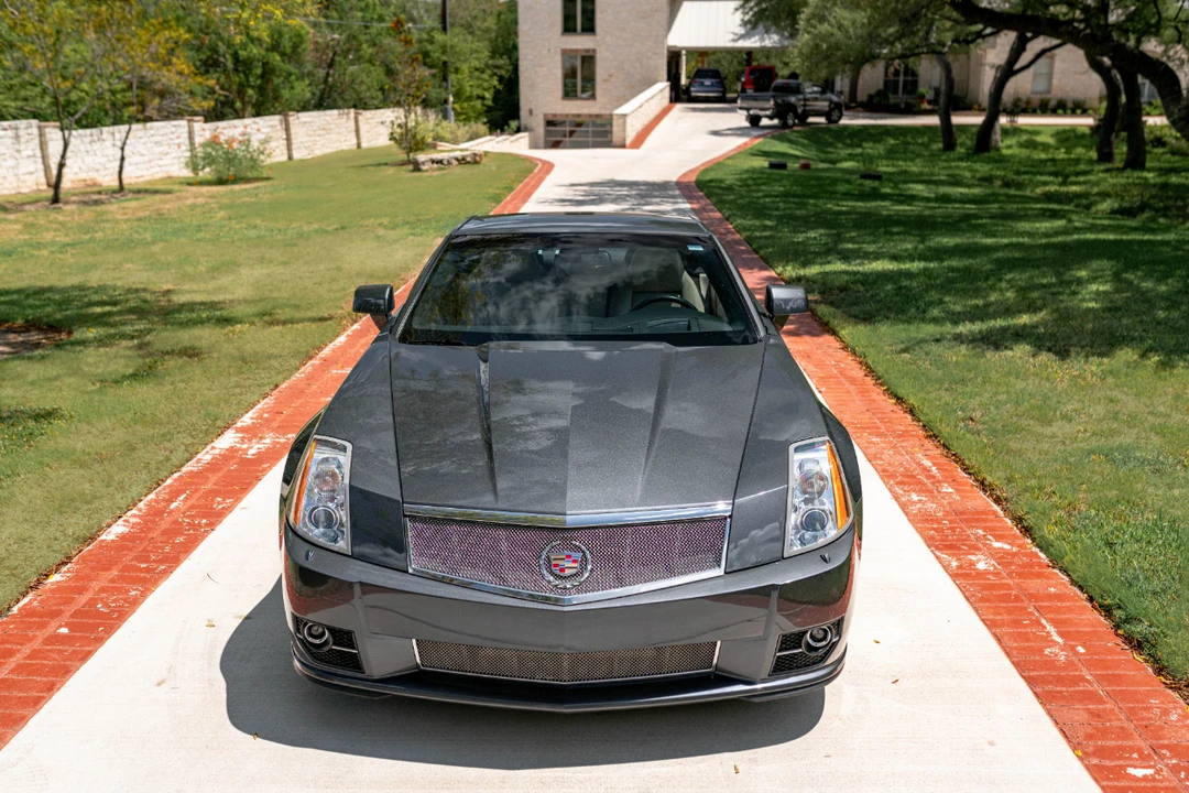 2009 Cadillac XLR-V - Image 28 of 31