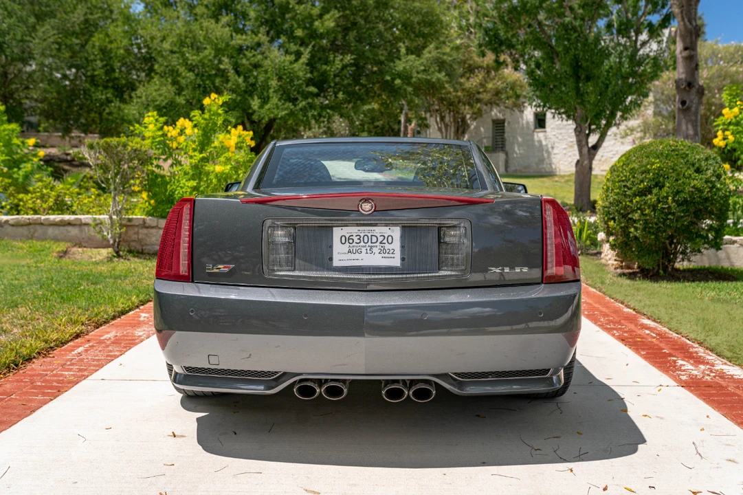 2009 Cadillac XLR-V - Image 13 of 31