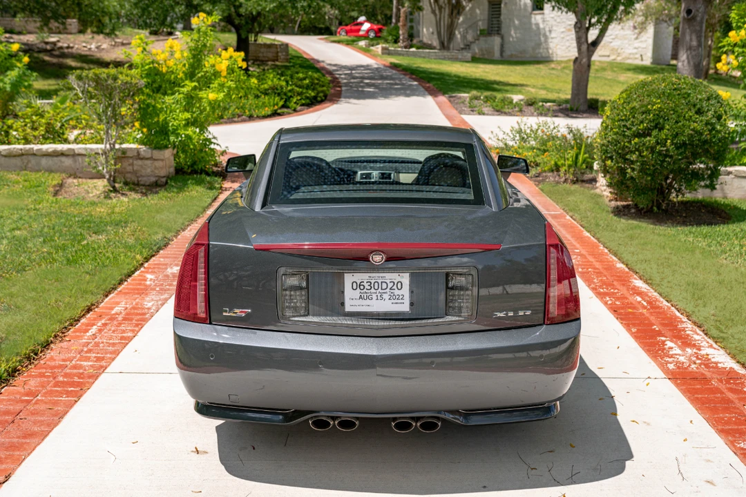 2009 Cadillac XLR-V - Image 12 of 31