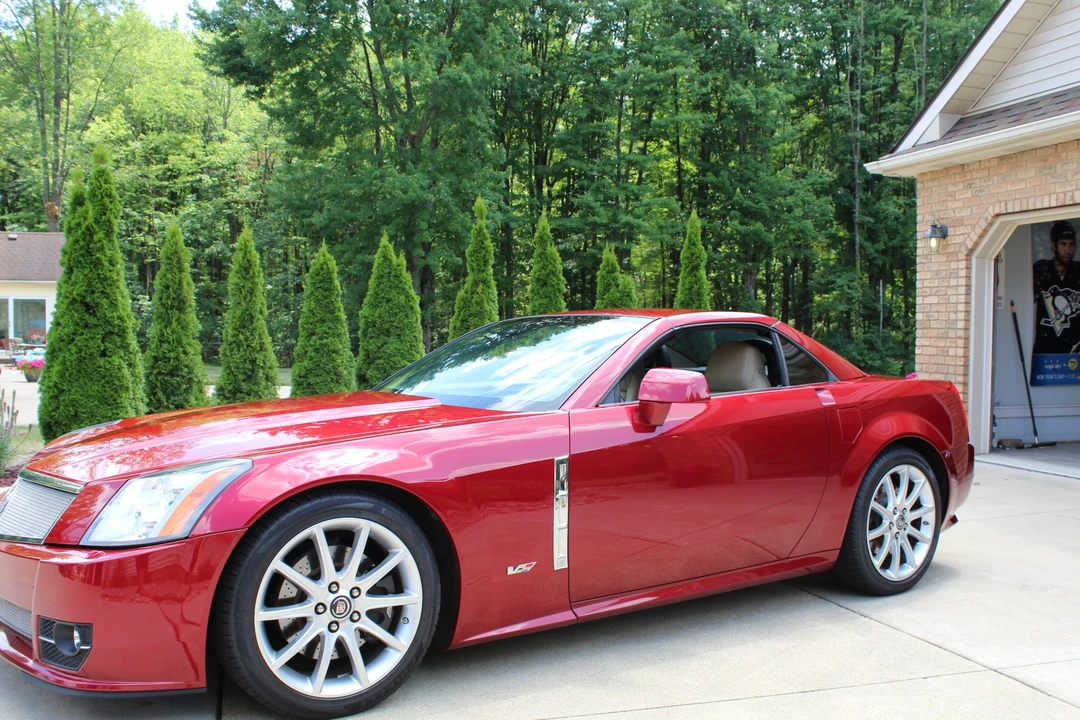 2009 Cadillac XLR-V - Image 13 of 31