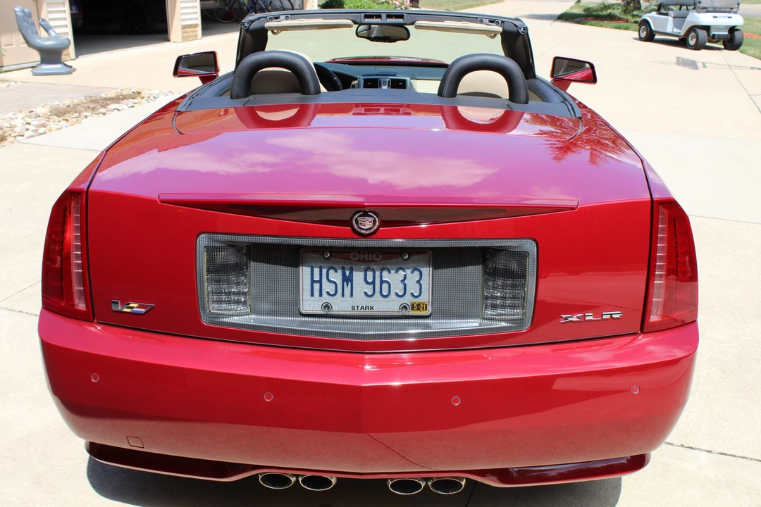 2009 Cadillac XLR-V - Image 9 of 31