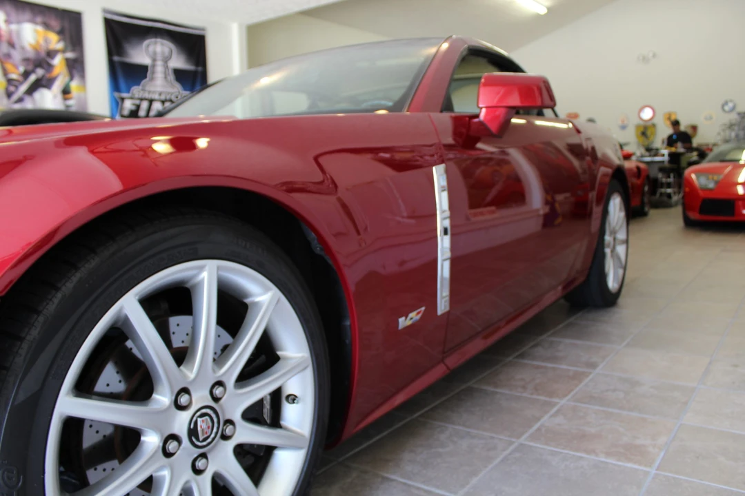 2009 Cadillac XLR-V - Image 30 of 31