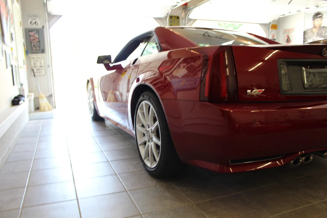 2009 Cadillac XLR-V - Image 22 of 31