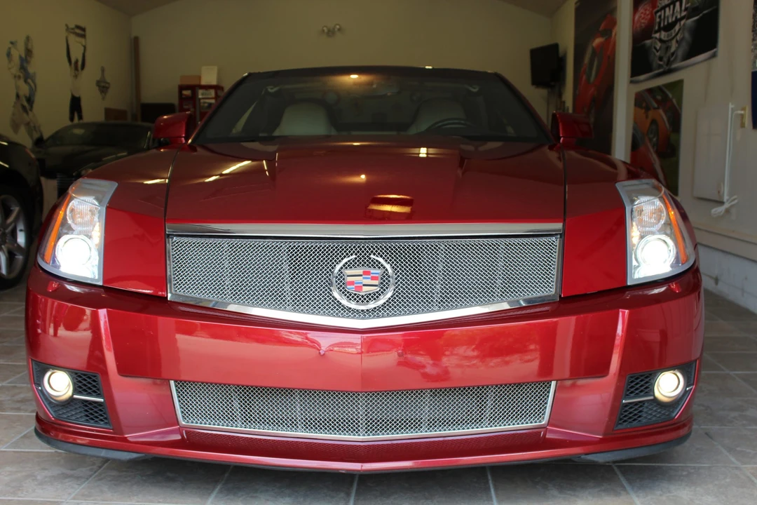 2009 Cadillac XLR-V - Image 17 of 31