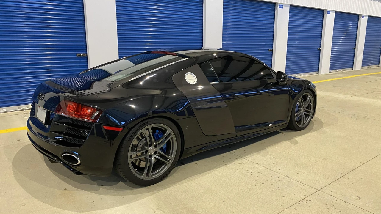 2010 Audi 42 R8 - Image 10 of 31