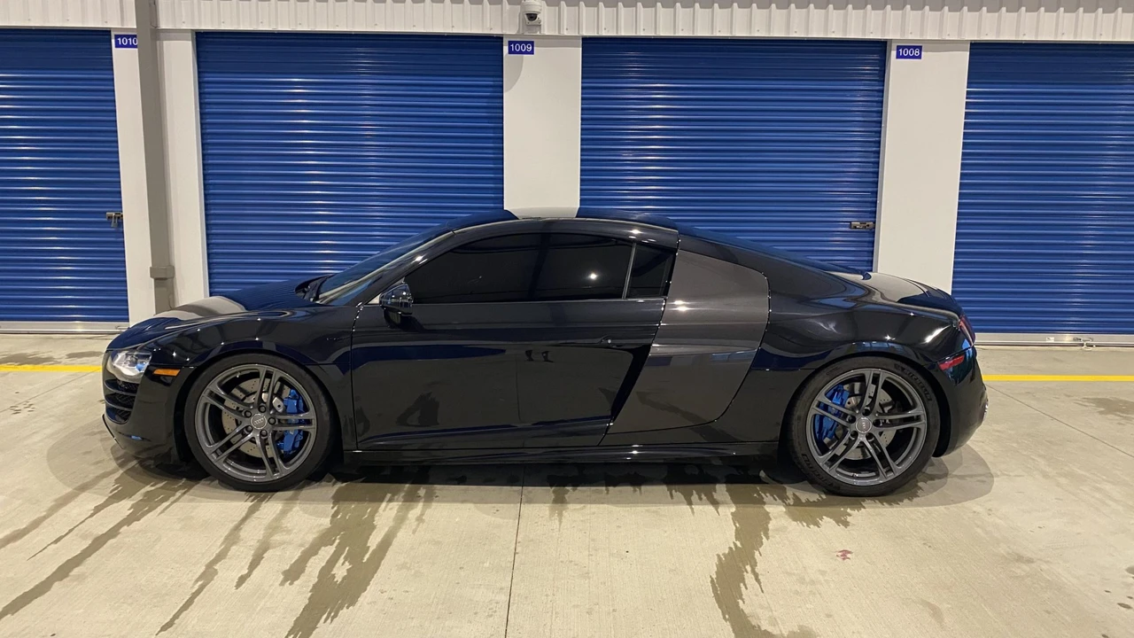 2010 Audi 42 R8 - Image 3 of 31