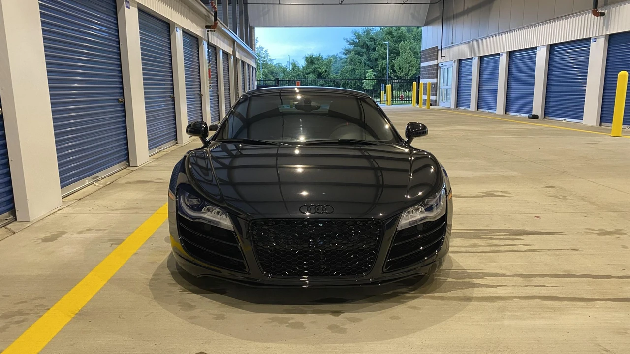 2010 Audi 42 R8 - Image 14 of 31