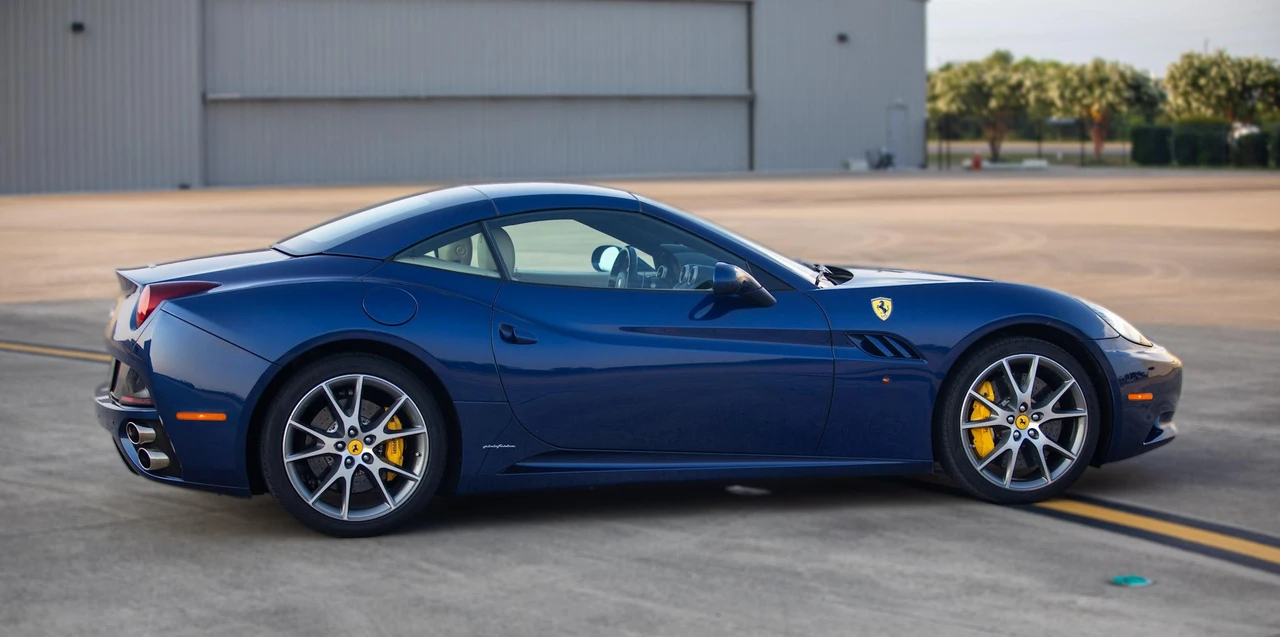 2010 Ferrari California - Image 13 of 31