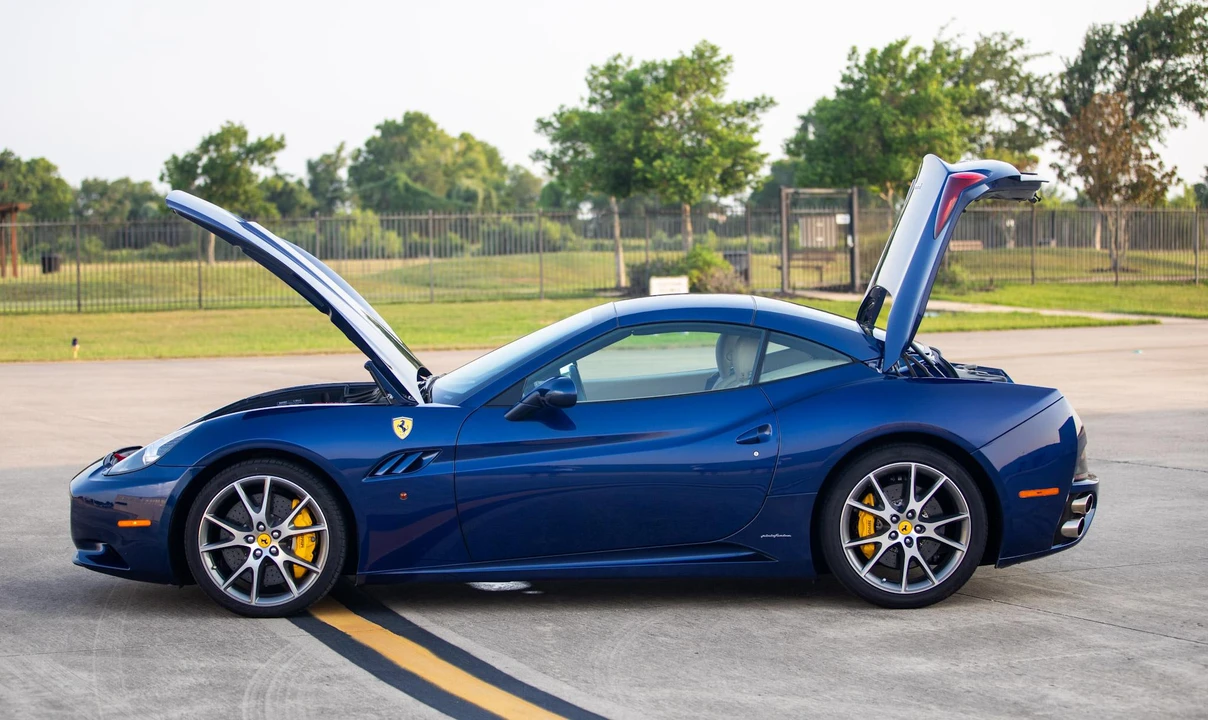 2010 Ferrari California - Image 26 of 31