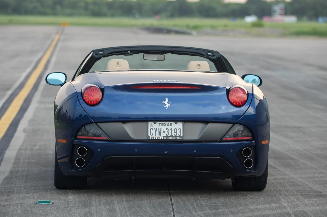 2010 Ferrari California - Image 19 of 31