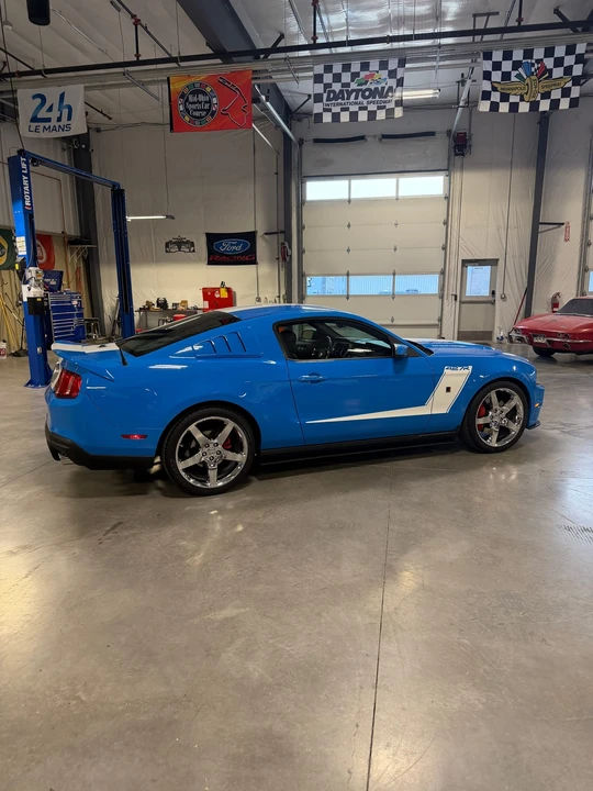 2010 Ford S197 Mustang - Image 12 of 31
