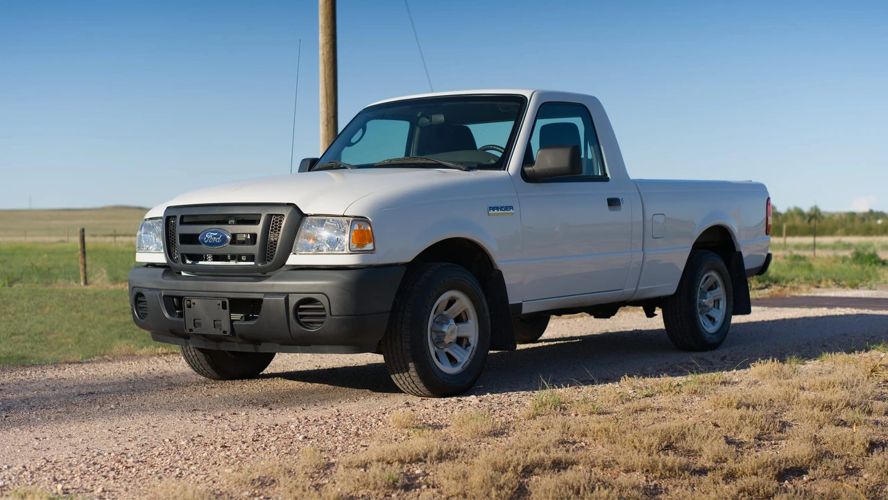 2010 Ford Ranger 3rd Gen - Image 2 of 31