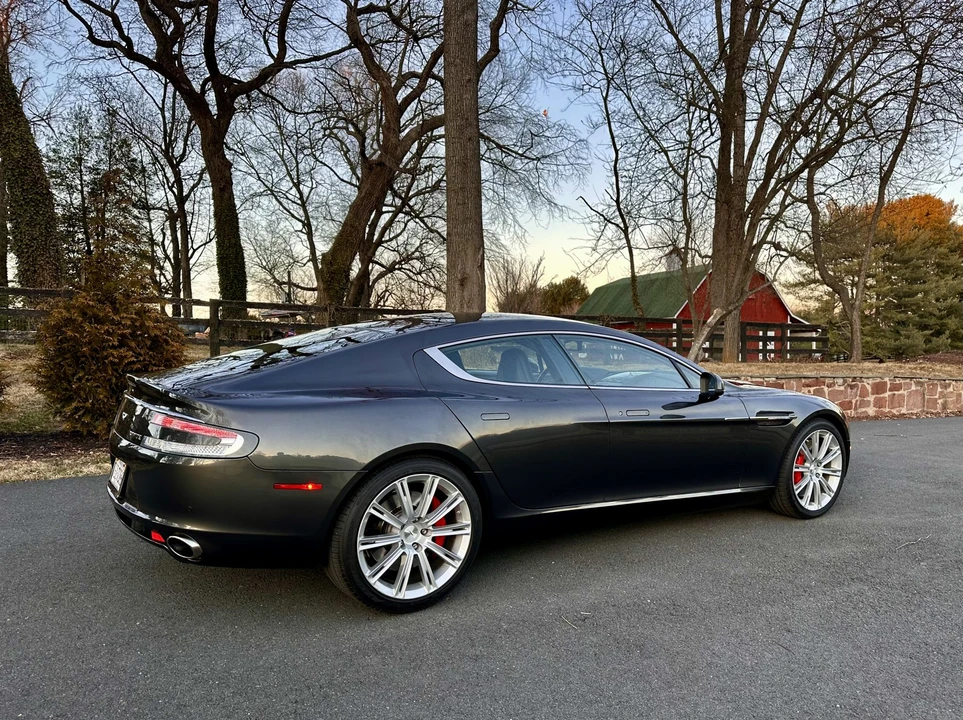 2011 Aston Martin Rapide - Image 22 of 31