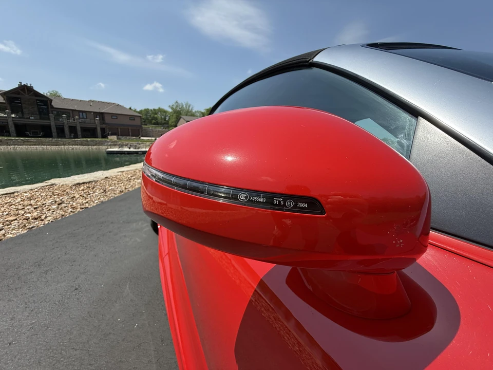 2011 Audi 42 R8 - Image 28 of 31