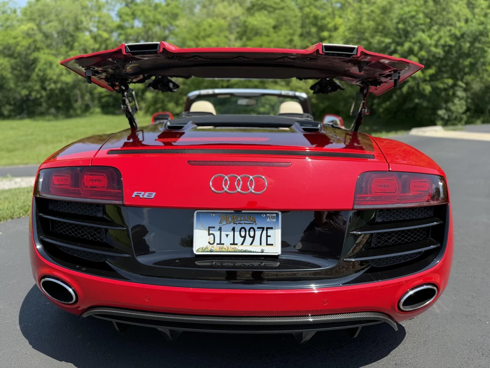 2011 Audi 42 R8 - Image 8 of 31