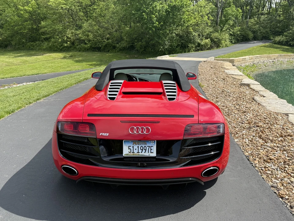 2011 Audi 42 R8 - Image 19 of 31