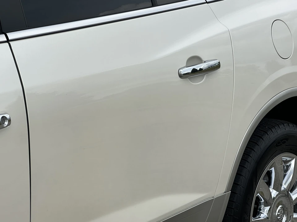 2011 Buick Enclave - Image 23 of 31