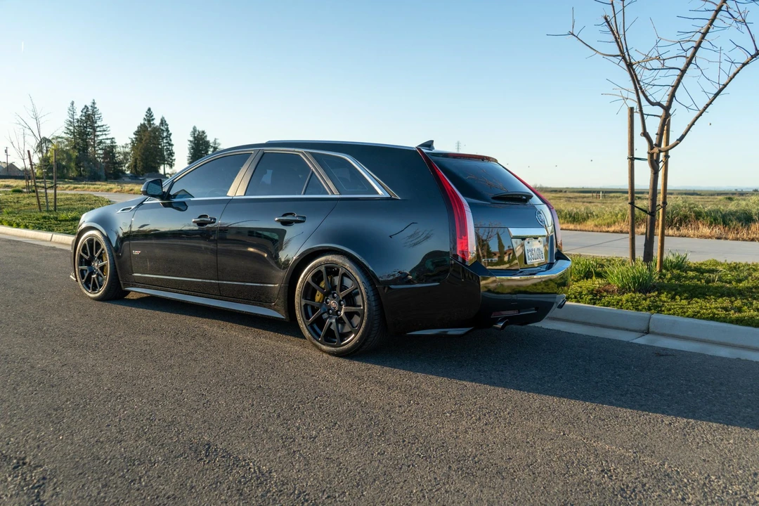 2011 Cadillac CTS-V 2nd Gen - Image 11 of 31
