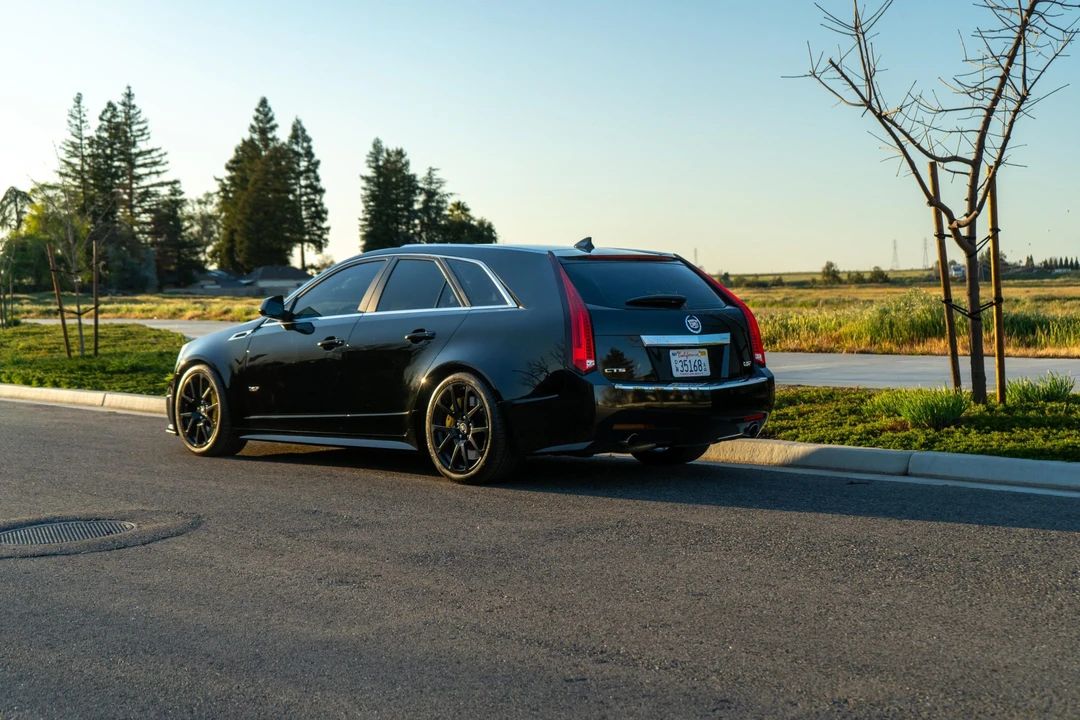 2011 Cadillac CTS-V 2nd Gen - Image 10 of 31