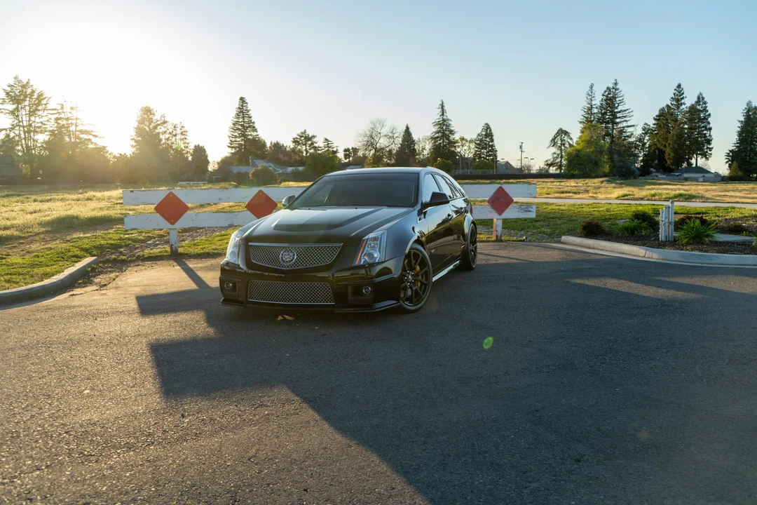 2011 Cadillac CTS-V 2nd Gen - Image 2 of 31