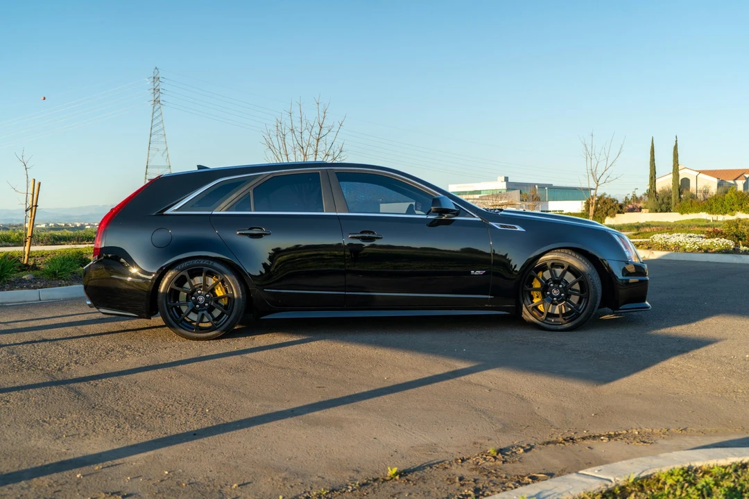 2011 Cadillac CTS-V 2nd Gen - Image 27 of 31