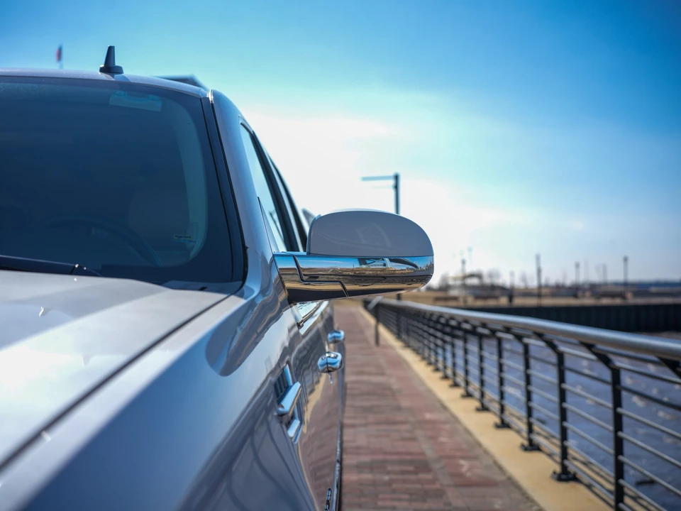 2011 Cadillac Escalade & EXT 3rd Gen - Image 28 of 31