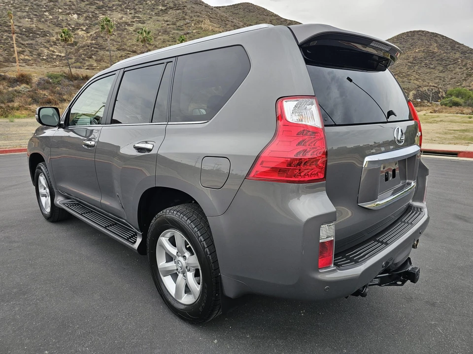 2011 Lexus GX 2nd Gen - Image 17 of 31