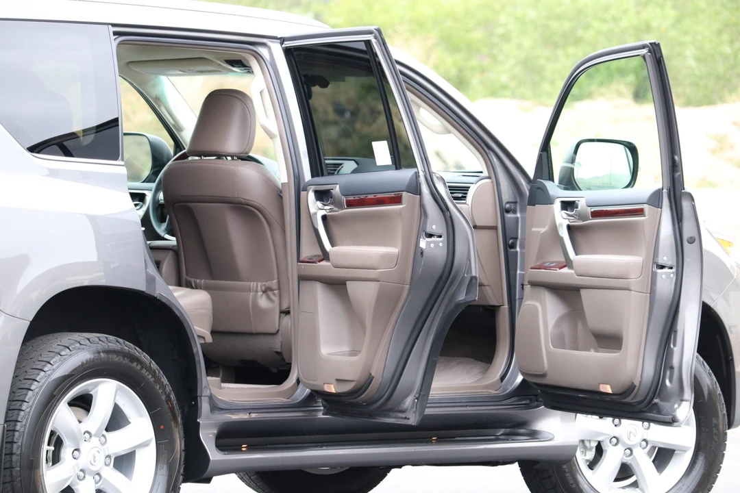2011 Lexus GX 2nd Gen - Image 23 of 31