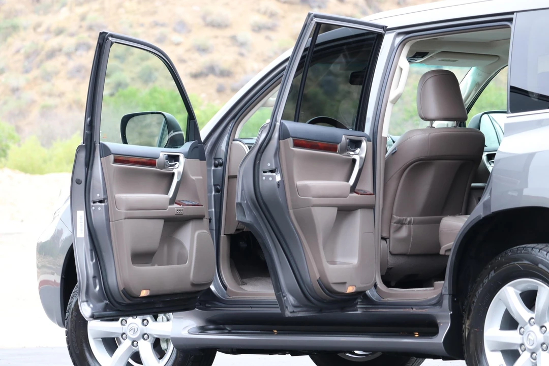 2011 Lexus GX 2nd Gen - Image 20 of 31