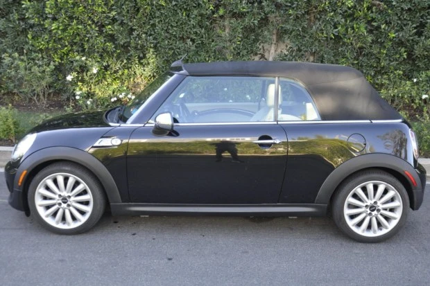 2011 Mini Coupe & Roadster - Image 3 of 8