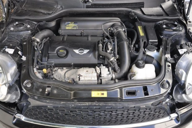 2011 Mini Coupe & Roadster - Image 6 of 8