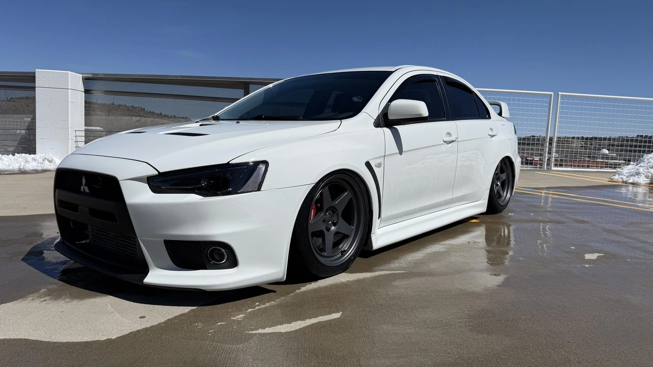 2011 Mitsubishi Lancer Evolution X 9th Gen - Image 17 of 31