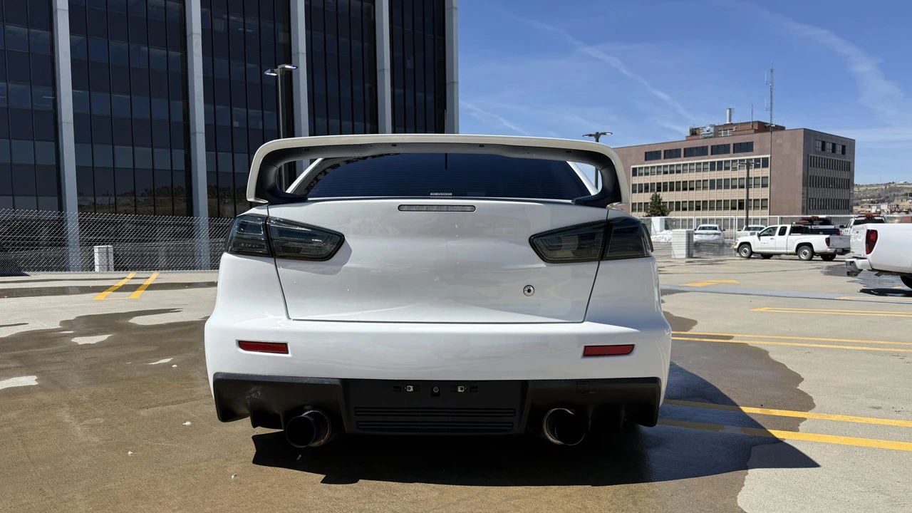 2011 Mitsubishi Lancer Evolution X 9th Gen - Image 14 of 31