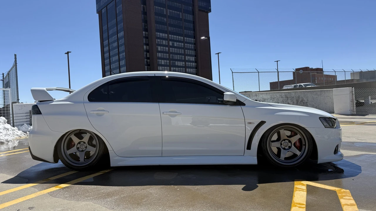 2011 Mitsubishi Lancer Evolution X 9th Gen - Image 10 of 31