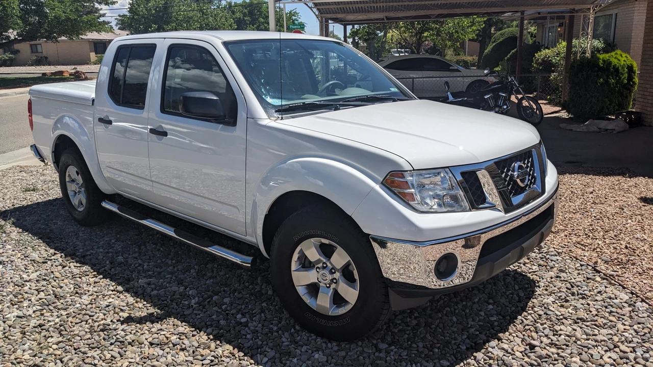 2011 Nissan Frontier 2nd Gen - Image 5 of 31