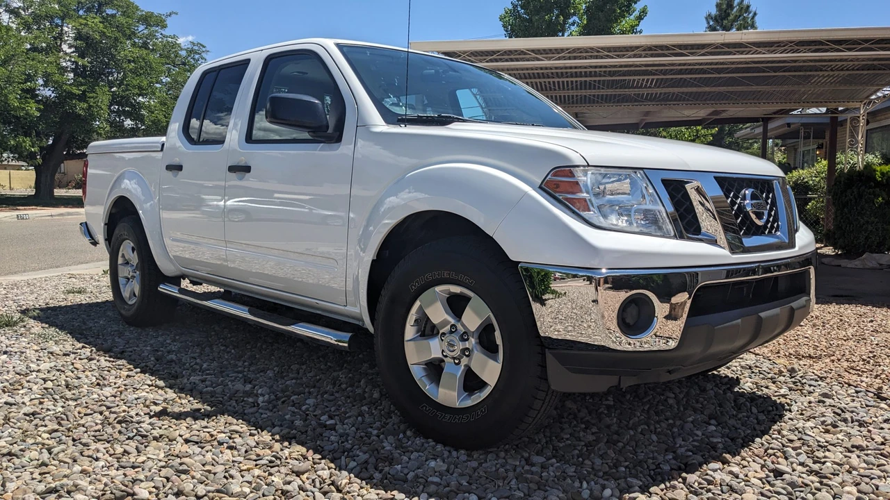 2011 Nissan Frontier 2nd Gen - Image 6 of 31