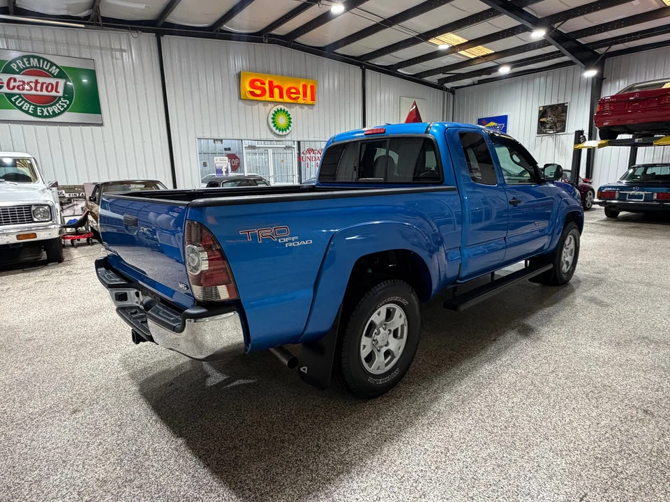 2011 Toyota Tacoma 2nd Gen - Image 15 of 31