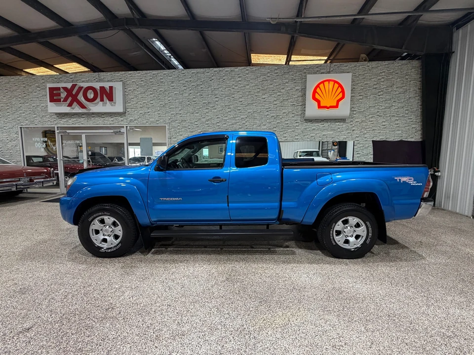 2011 Toyota Tacoma 2nd Gen - Image 27 of 31