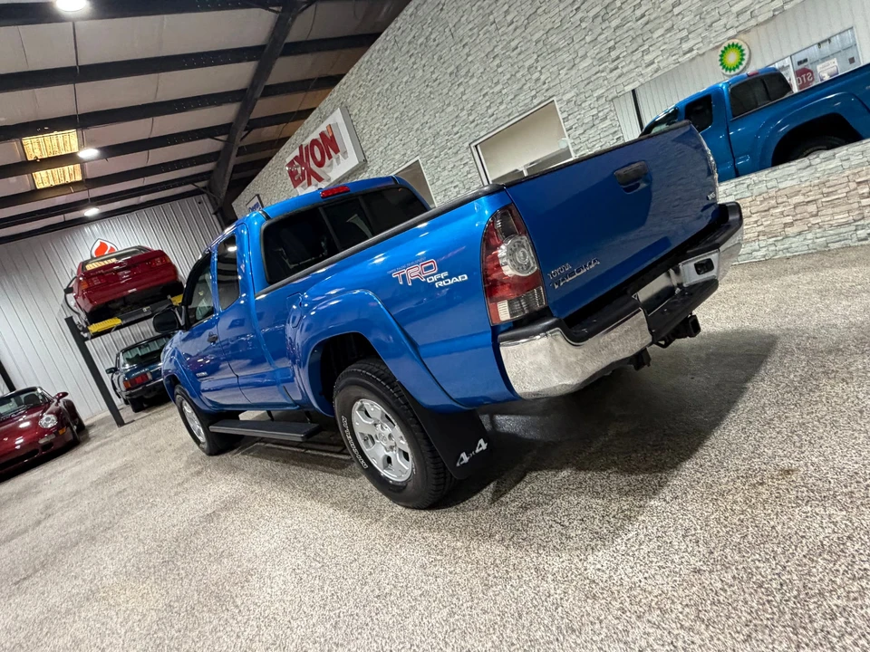 2011 Toyota Tacoma 2nd Gen - Image 23 of 31