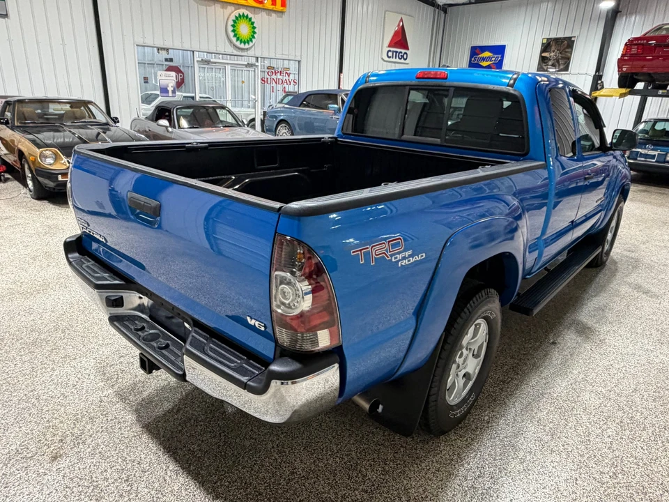 2011 Toyota Tacoma 2nd Gen - Image 16 of 31